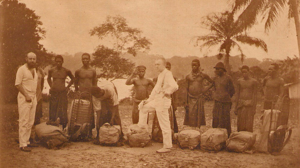 Arno with a rubber caravan at Longji on 2nd July 1912