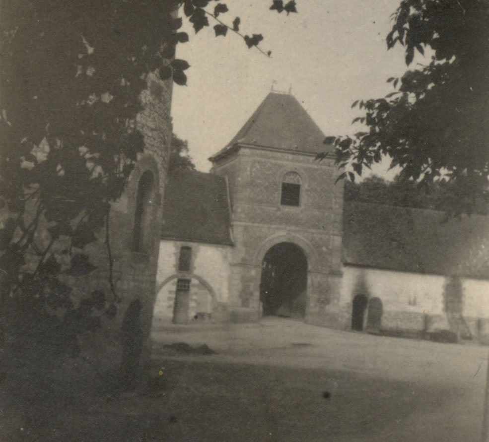 Another view of the courtyard and gatehouse, taken from the album of an unknown member of SR 108