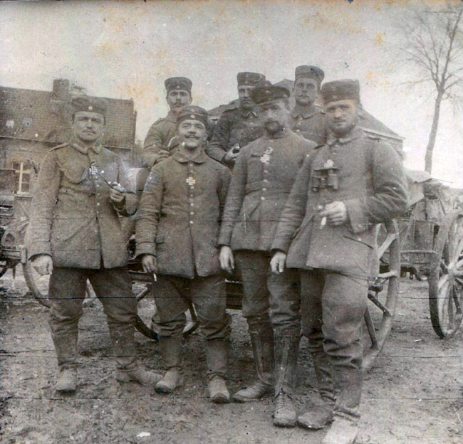 Leutnant der Reserve Kurt Zehmisch of IR 134 and friends in November 1914