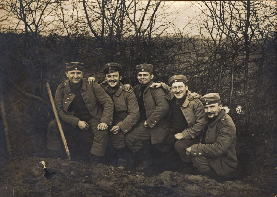 Working party from JB 13 in the rear of the Warneton sector in January 1915